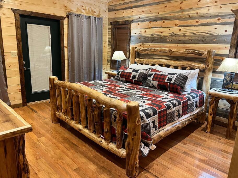 * * 4 Master Bedrooms, Views, Theater, Arcade, Evc Gatlinburg Exteriör bild