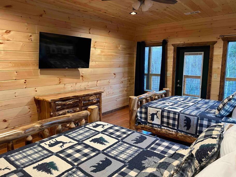* * 4 Master Bedrooms, Views, Theater, Arcade, Evc Gatlinburg Exteriör bild