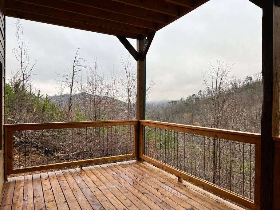 * * 4 Master Bedrooms, Views, Theater, Arcade, Evc Gatlinburg Exteriör bild